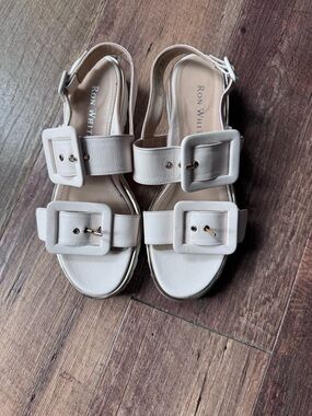 Ron White Women’s White Buckle Strap Sandals